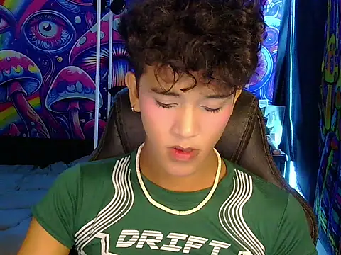 Snapshot of kenbigcockxx chatting on 05.20.26 kenbigcockxx online show from 05.20.26