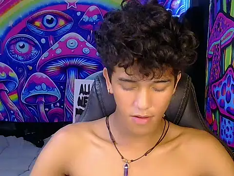Snapshot of kenbigcockxx chatting on 06.05.26 kenbigcockxx online show from 06.05.26