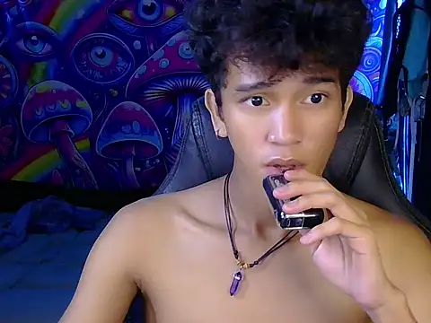 Snapshot of kenbigcockxx chatting on 06.07.26 kenbigcockxx online show from 06.07.26