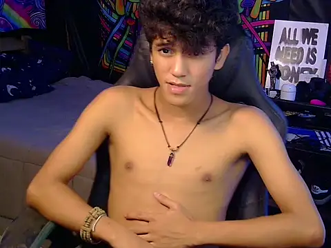 Snapshot of kenbigcockxx chatting on 06.23.26 kenbigcockxx online show from 06.23.26