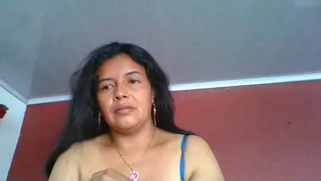 Snapshot of DianaOchoa_ chatting on 06.19.26 DianaOchoa online show from 06.19.26