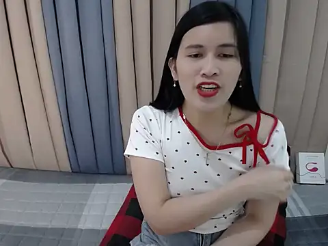 pinay amaliax online show from 04.12.26