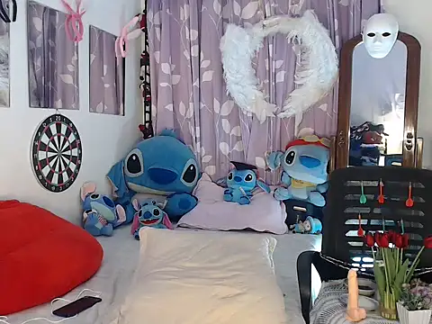 Snapshot of good_boy_in_bed chatting on 09.18.25 good boy in bed online show from 09.18.25