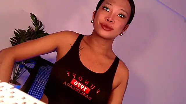 Snapshot of nathaliehardcore1x chatting on 11.28.25 nathaliehardcore1x online show from 11.28.25