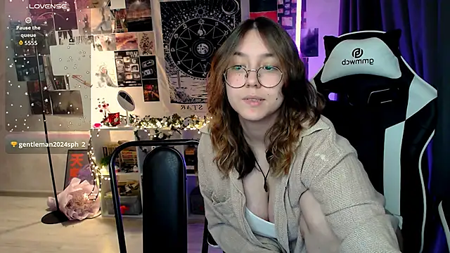 Snapshot of ameliameadd chatting on 09.21.25 ameliameadd online show from 09.21.25