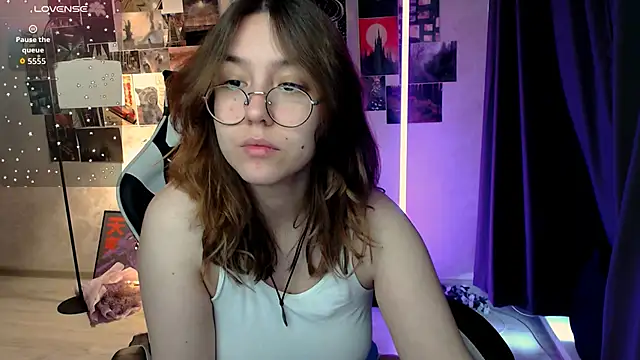 Snapshot of ameliameadd chatting on 09.27.25 ameliameadd online show from 09.27.25