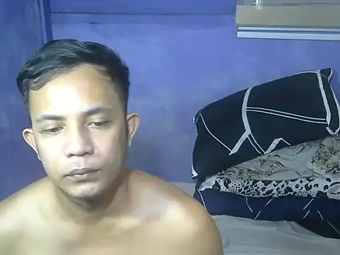 Snapshot of hotcumboi69 chatting on 02.21.26 hotcumboi69 online show from 02.21.26