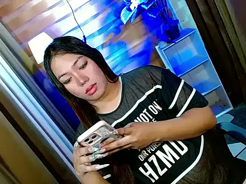 Snapshot of bigfattycocksonya27 chatting on 03.24.26 bigfattycocksonya27 online show from 03.24.26