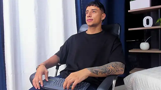 jaze bradley online show from 11.28.25