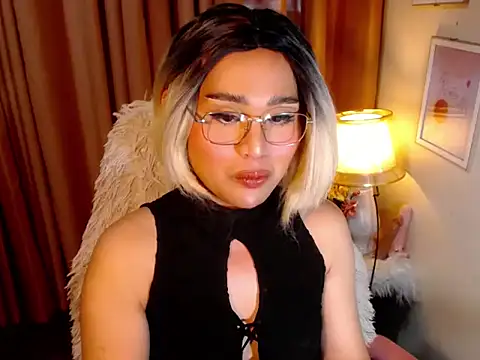 urmidnightcravingsxx online show from 04.14.26