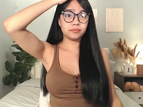 Snapshot of HotAsianGabby69 chatting on 05.10.26 HotAsianGabby69 online show from 05.10.26