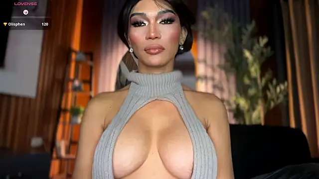 Snapshot of Huntress_xxx chatting on 06.23.26 Huntress xxx online show from 06.23.26
