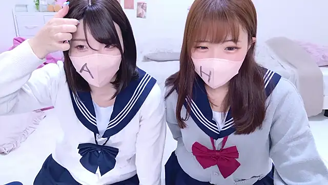 Snapshot of Anzu_xx chatting on 09.24.25 Anzu xx online show from 09.24.25