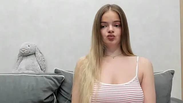 Sarah keyy online show from 03.05.26