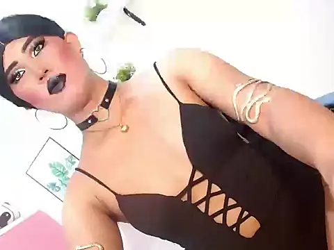 Snapshot of Asianbiatrix_xxx chatting on 01.14.26 Asianbiatrix xxx online show from 01.14.26