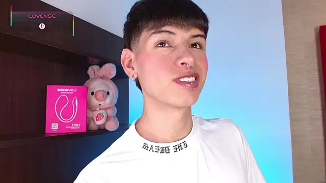 Ezra Storm online show from 11.30.25