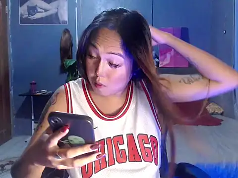 Snapshot of urtranspinay chatting on 01.06.26 urtranspinay online show from 01.06.26