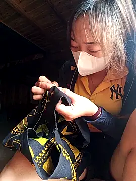 Zhan99999 online show from 04.20.26