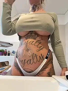 Snapshot of Jasmina-Joy chatting on 01.06.26 Jasmina-Joy online show from 01.06.26