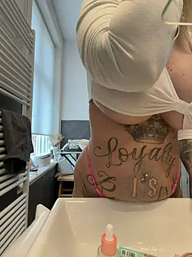 Snapshot of Jasmina-Joy chatting on 02.20.26 Jasmina-Joy online show from 02.20.26