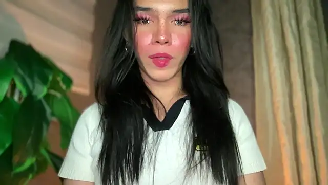 Snapshot of Misselliefayexxx chatting on 09.08.25 Misselliefayexxx online show from 09.08.25