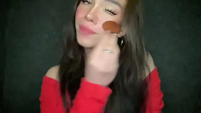 Snapshot of Misselliefayexxx chatting on 10.05.25 Misselliefayexxx online show from 10.05.25