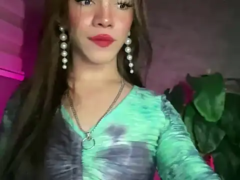 Snapshot of Misselliefayexxx chatting on 03.04.26 Misselliefayexxx online show from 03.04.26