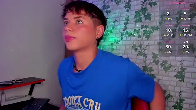 Jostin18 online show from 10.17.25