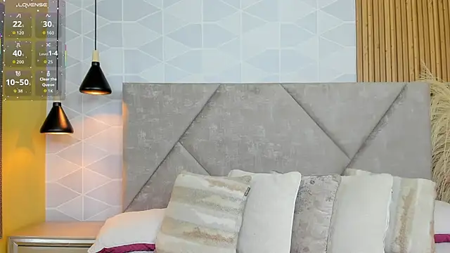 Jade Whisper online show from 10.01.25