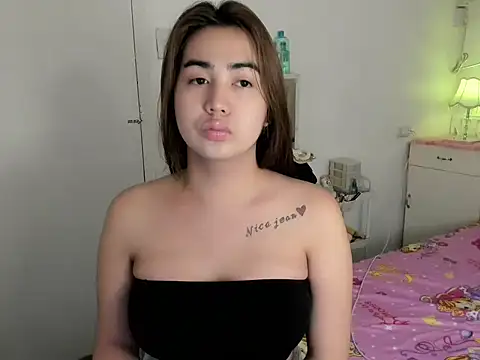 Snapshot of Alovelydoll_nica chatting on 07.17.26 Alovelydoll nica online show from 07.17.26