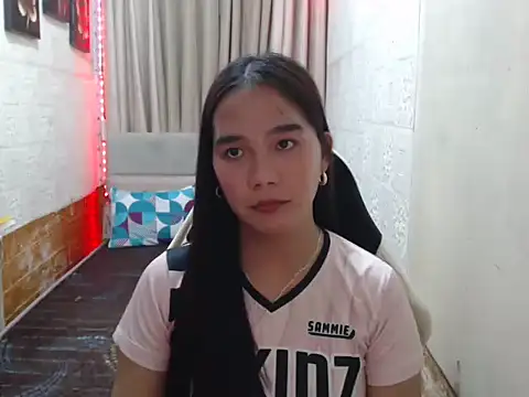 Snapshot of Sweet_sammie04 chatting on 09.15.25 Sweet sammie04 online show from 09.15.25