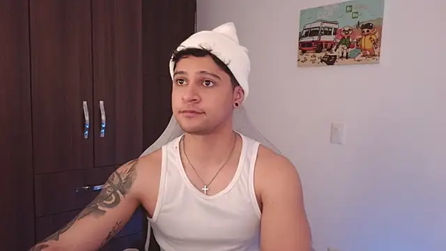 domsantiago  online show from 09.10.25