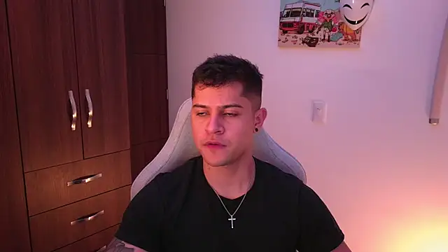 domsantiago  online show from 10.18.25