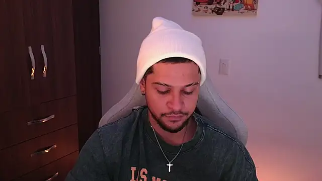 Snapshot of domsantiago_ chatting on 02.22.26 domsantiago online show from 02.22.26