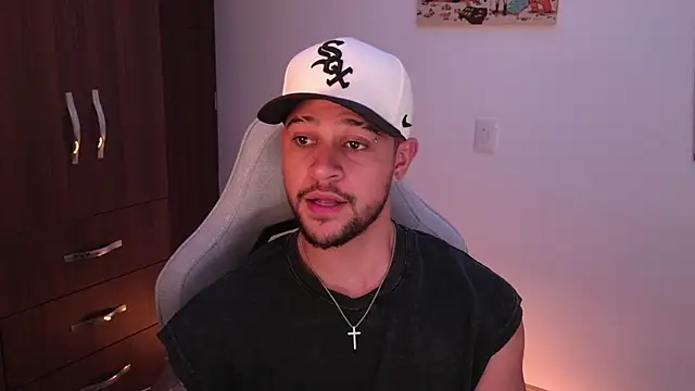 Snapshot of domsantiago_ chatting on 03.02.26 domsantiago online show from 03.02.26