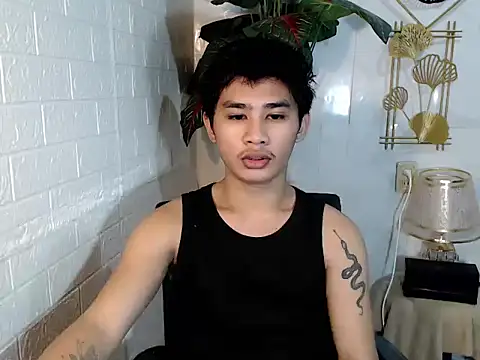 Snapshot of asianhardcock25 chatting on 06.16.26 asianhardcock25 online show from 06.16.26