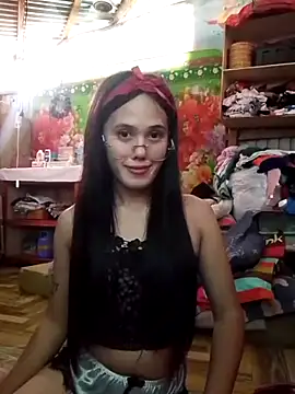 mika walker online show from 11.08.25