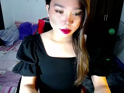 Urassiansweetcummer online show from 10.07.25