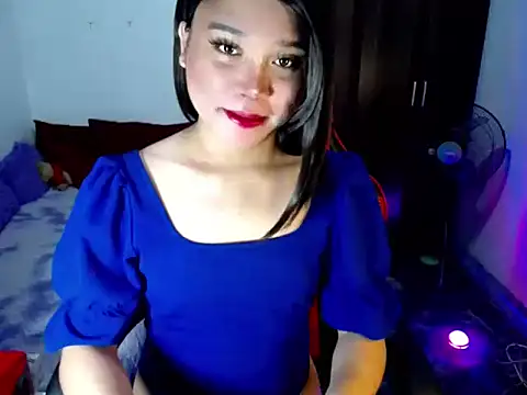 Snapshot of Urassiansweetcummer chatting on 07.07.26 Urassiansweetcummer online show from 07.07.26