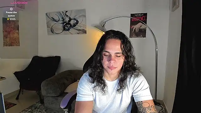 Snapshot of Maximiliano_scoott__ chatting on 04.27.26 Maximiliano scoott online show from 04.27.26