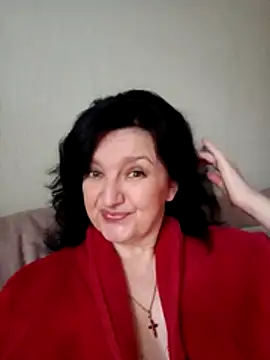 Snapshot of MilaSky4701 chatting on 12.21.25 MilaSky4701 online show from 12.21.25