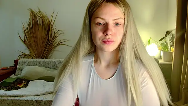 babylilly00 online show from 11.18.25