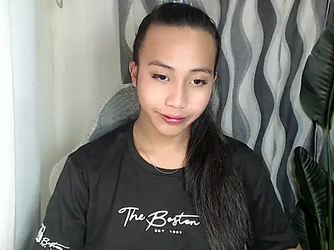 sweetiie caren online show from 06.25.26