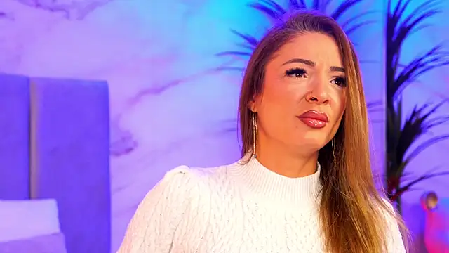 Izabellle02 online show from 12.22.25