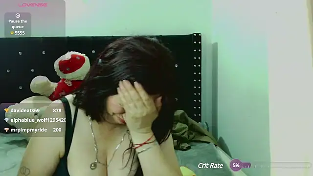 Snapshot of Chantalvedette chatting on 12.27.24 Chantalvedette online show from 12.27.24