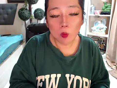 Snapshot of Goddess_Pleasure chatting on 10.16.25 Goddess Pleasure online show from 10.16.25