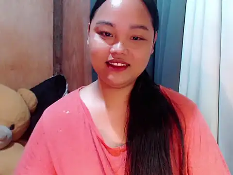  Lylia online show from 12.05.25