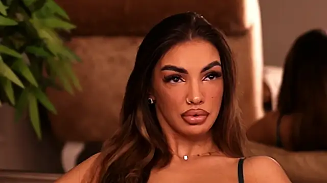 KendalJolly online show from 10.04.25