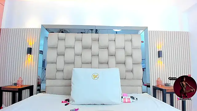 ikia lopez  online show from 10.16.25