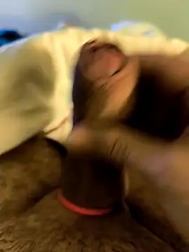 Snapshot of mariopene25 chatting on 10.22.25 mariopene25 online show from 10.22.25